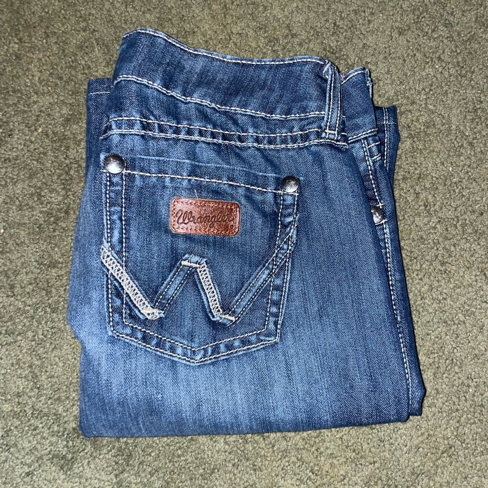 Wrangler Bootcut Jeans - Picture 2 of 4